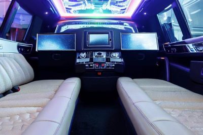 The Best Party Bus and Limousine Features to Look For