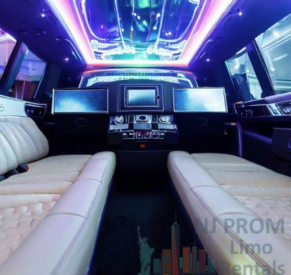 The Best Party Bus and Limousine Features to Look For
